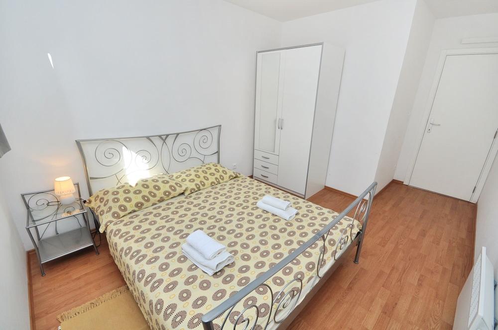 Adriatic Queen Rooms & Apartments สปลิท ภายนอก รูปภาพ