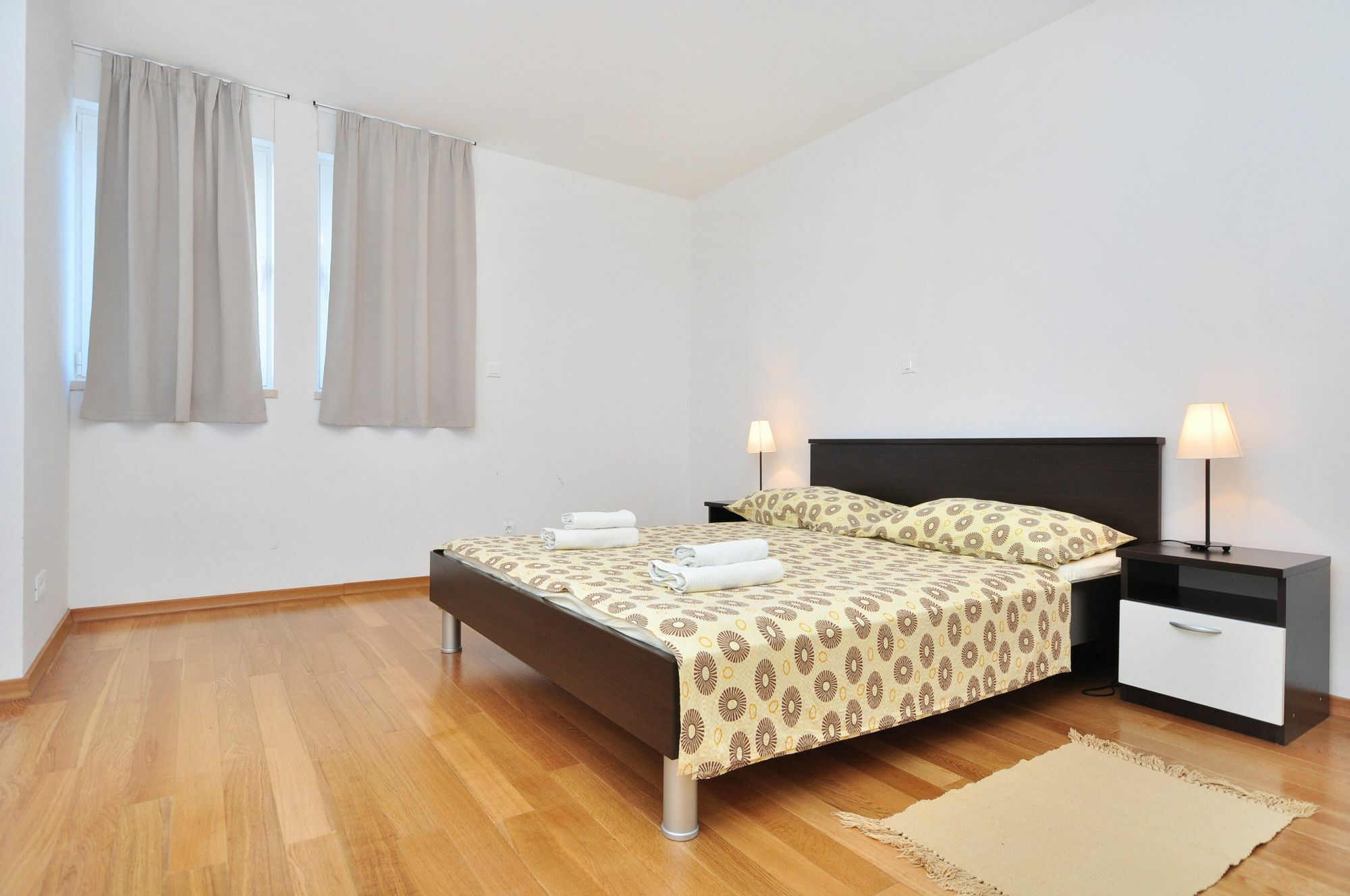 Adriatic Queen Rooms & Apartments สปลิท ภายนอก รูปภาพ