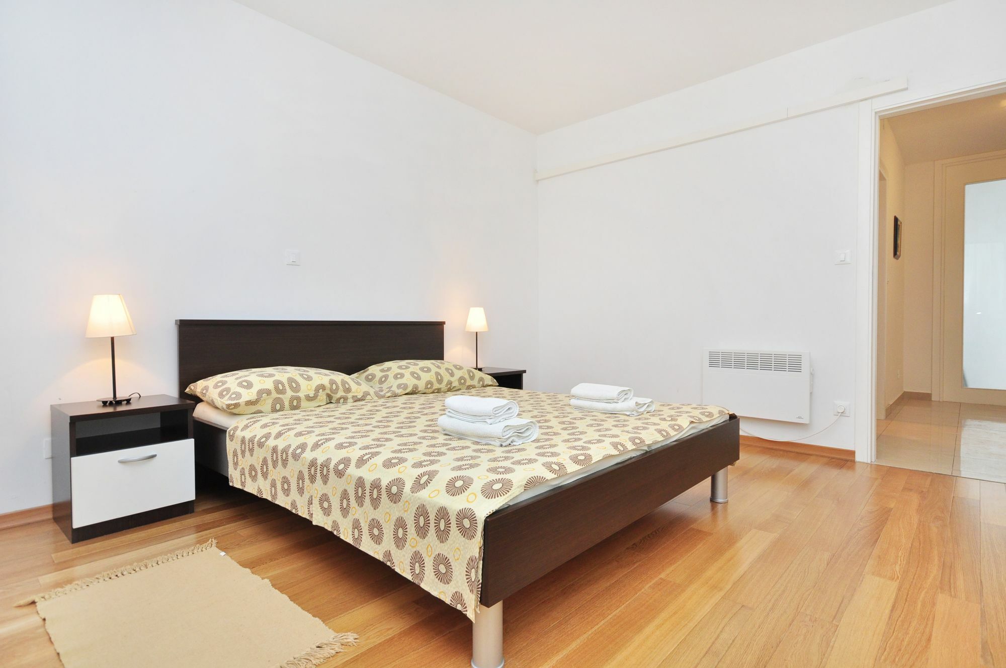 Adriatic Queen Rooms & Apartments สปลิท ภายนอก รูปภาพ